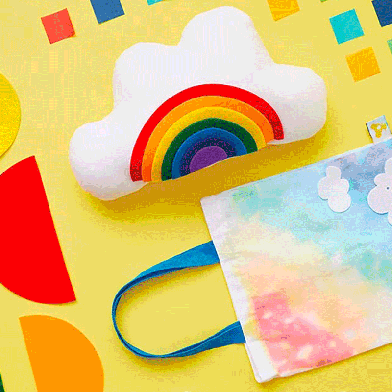 Multiple images describing Kiwi Co brand